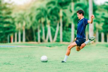 热刺保级前景引关注：德泽尔比执教意愿亮绿灯｜M6体育官方网站（配图示意）